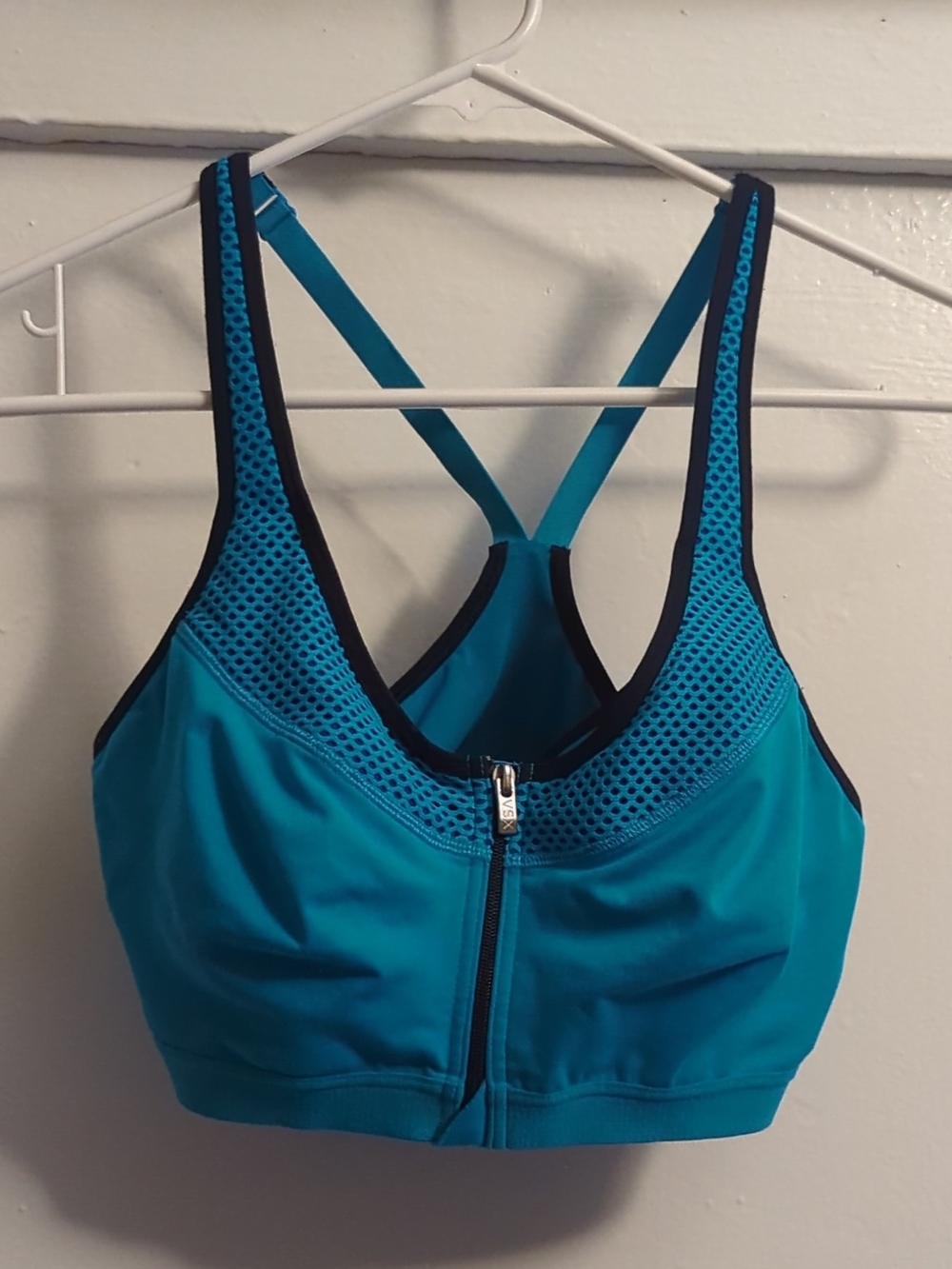 Victoria's Secret SPORT Teal Front-Zip Mesh Trim Sports Bra